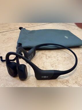 Shokz Open Run Black Open-Ear Bone Conduction Headphones